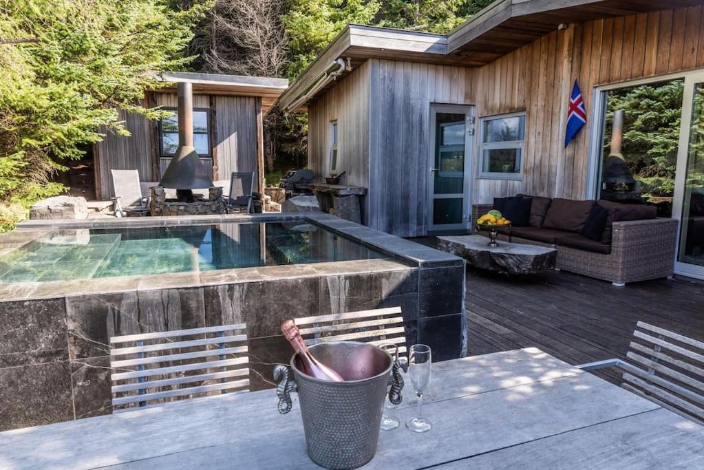 Luxury Lakefront Villa, Infinity Hot Tub And Sauna Grimsnes og Grafningshreppur Exterior photo